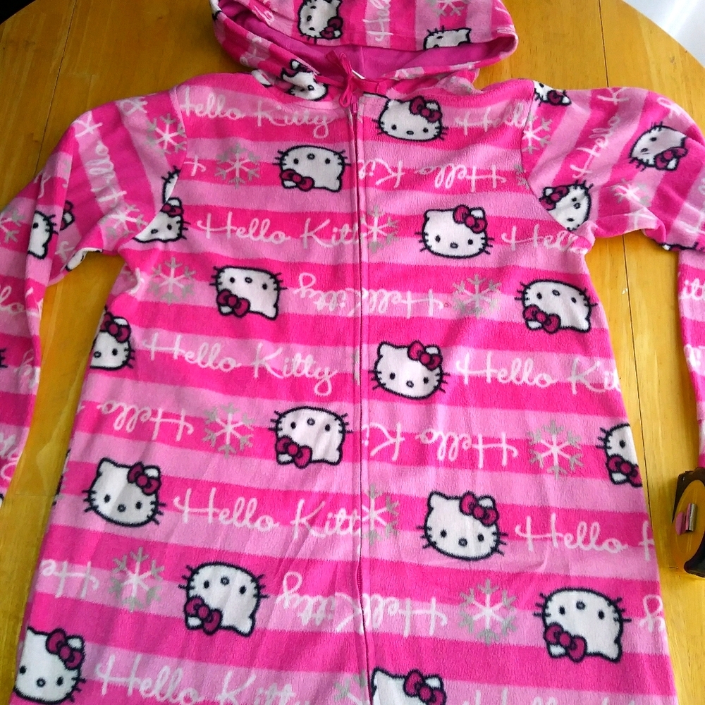 Hello kitty onesie footie pajamas womens large
